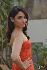 Tamannah Interview About Oopiri